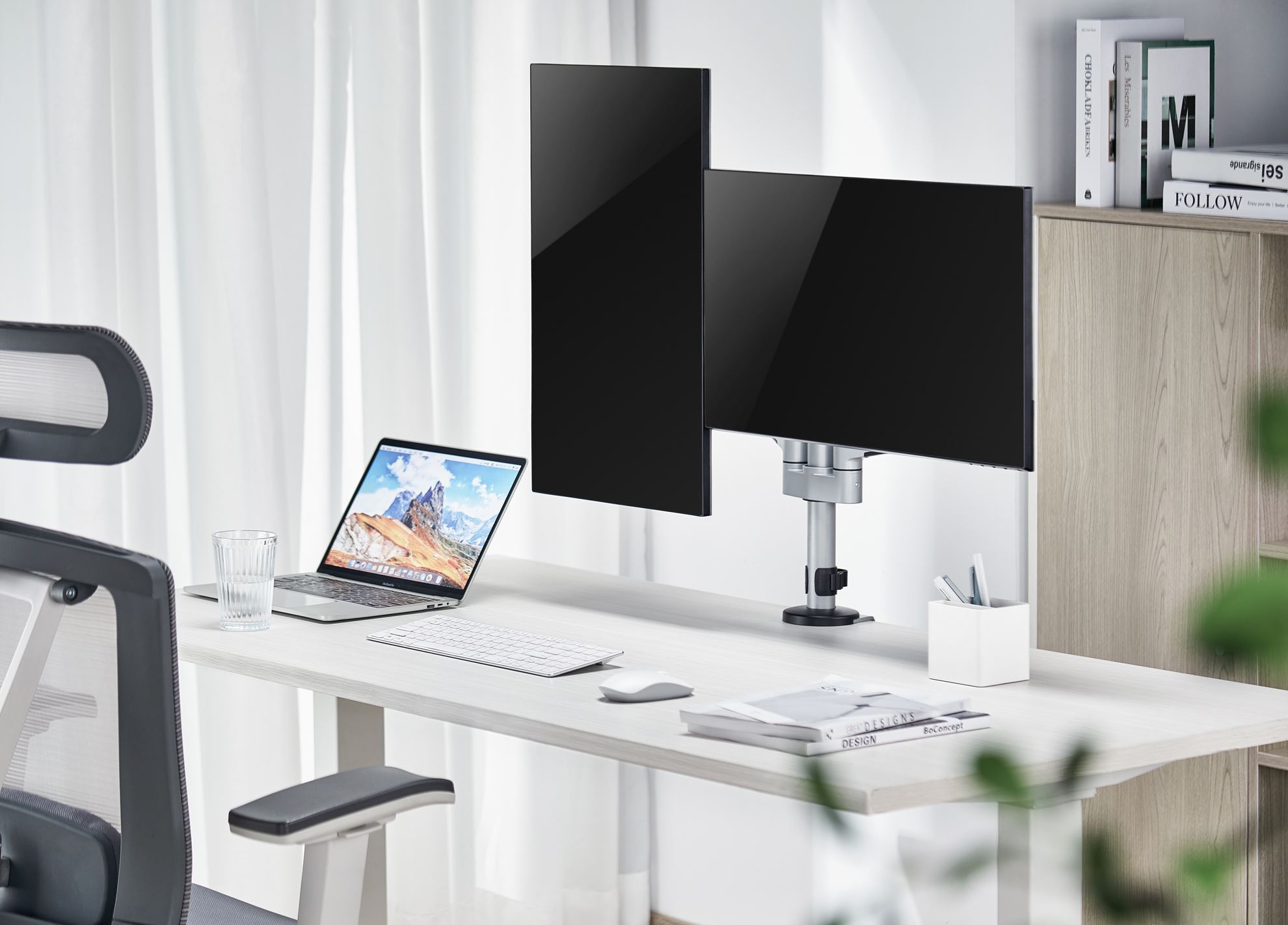 Deskbird | Dual Arm Premium Articulating Monitor Mount (17