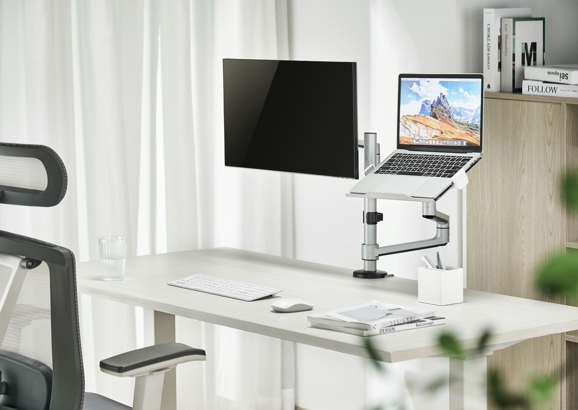 Computer Monitor Tray Deskbird | Dual Arm Premium Articulating Monitor Arm and Laptop Tray(17 ...